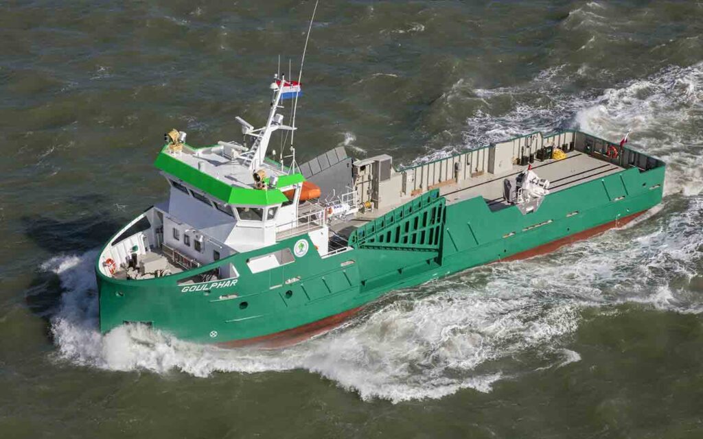 Newthex creates unique double ramp for Ro-Ro vessel