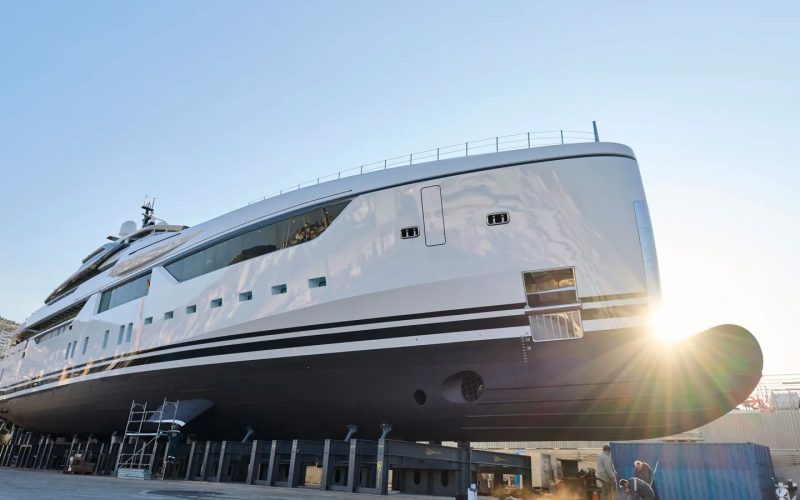 Newthex doors and invisible hinges for Golden Yachts Superyacht ORea-04