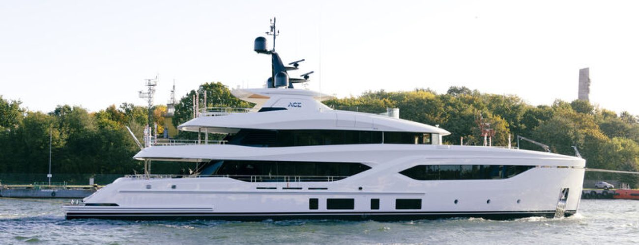 Newthex-doors-onboard-hatches-onboard-superyacht-ACE-01