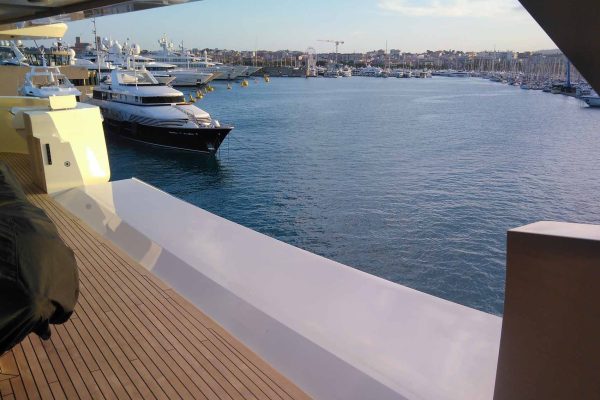 newthex-bulwark-hull-door-superyacht