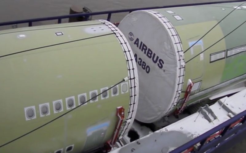 newthex-ship-barge-lift-airbus-a380-2